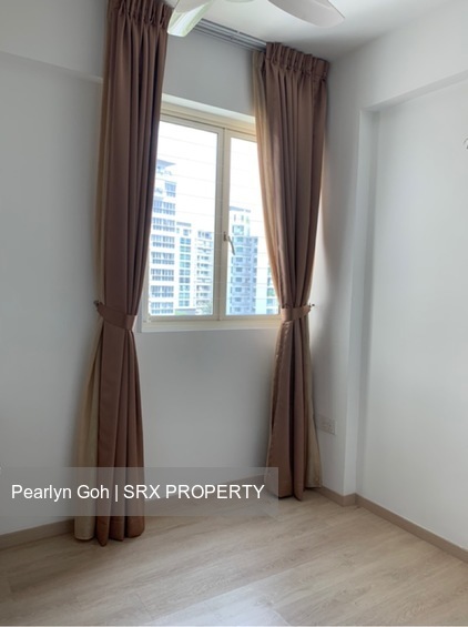 Watercolours (D18), Condominium #220526811